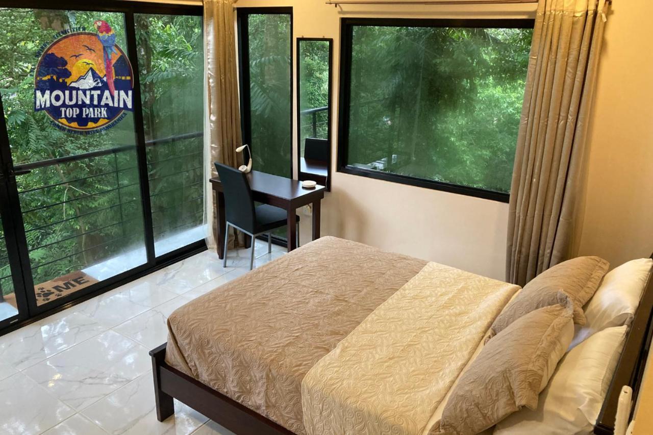 Mountain Top Park Hotel Quepos Ngoại thất bức ảnh